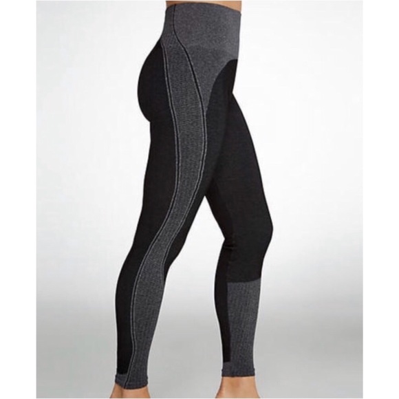 SPANX Pants - Spanx Curved Lines Seamless Shaping Leggings